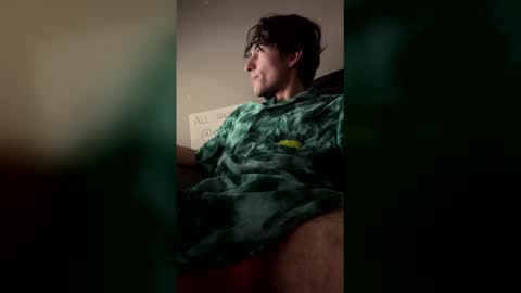alvarocordova1998 online show from May 8, 2026, 1:22 am