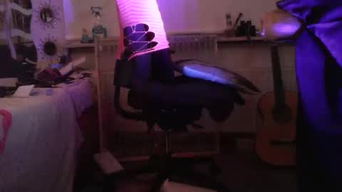 HoneyMelonGuy online show from April 23, 2026, 3:52 am