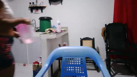 analia online show from November 30, 2025, 5:44 am