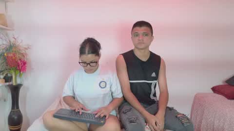 Snapshot of aly_n_sebas chatting on July 22, 2026, 3:53 am aly_n_sebas online show from July 22, 2026, 3:53 am