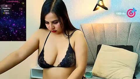   A L Y  online show from November 10, 2025, 11:31 am