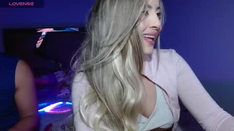 alyce__ online show from March 3, 2026, 5:02 am