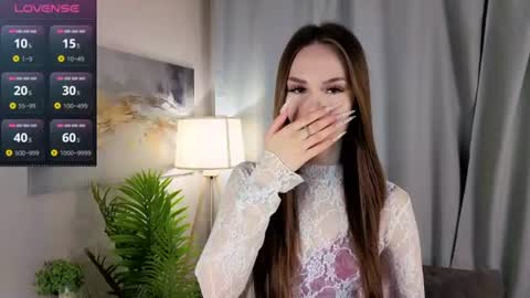 Snapshot of alyshaplescia chatting on June 24, 2026, 4:17 pm Mona online show from June 24, 2026, 4:17 pm