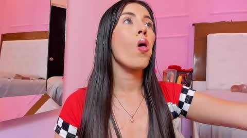 alysonjackson online show from April 21, 2026, 7:39 pm