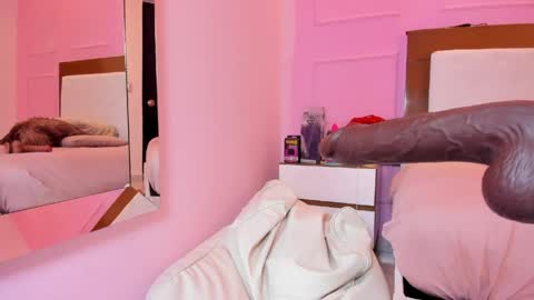 alysonjackson online show from April 23, 2026, 7:38 pm