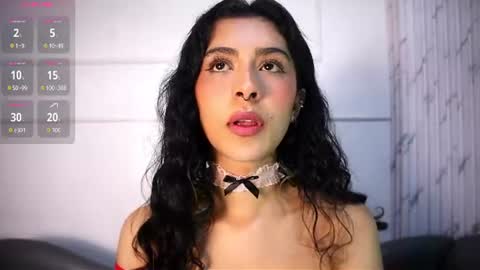 alyssa_joness online show from June 9, 2026, 4:13 am