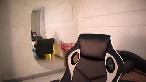 alyssa_joness online show from June 10, 2026, 4:12 am