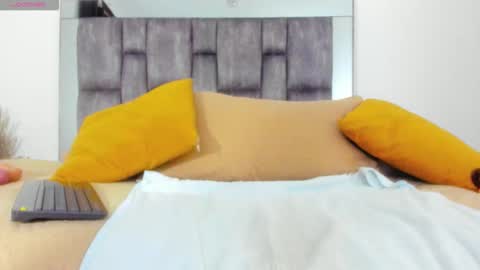 alyssia online show from January 13, 2026, 12:32 pm