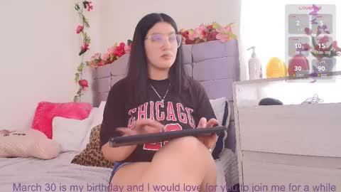 Isabella online show from March 29, 2026, 8:09 pm