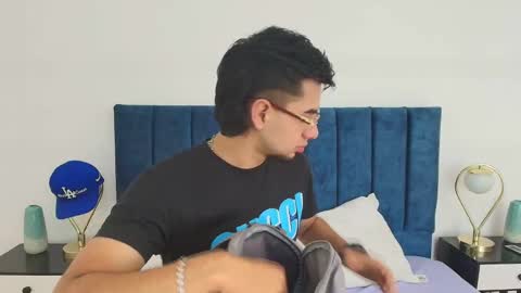 Amadeo Wild online show from March 9, 2025, 2:21 pm