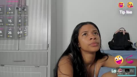 AMAIA online show from October 1, 2025, 8:37 pm