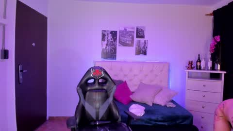 B I A N C A online show from January 6, 2025, 7:52 am