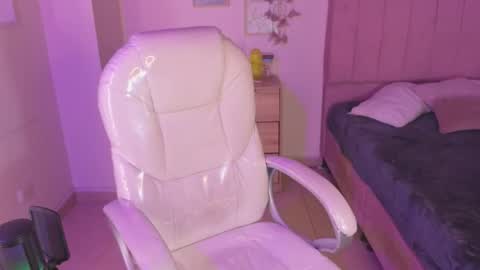 B I A N C A online show from September 27, 2025, 4:06 am