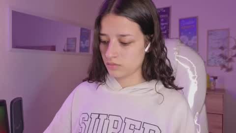 B I A N C A online show from October 17, 2025, 3:53 am