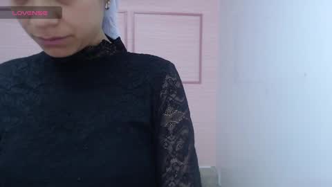 Amaia online show from April 15, 2026, 12:23 pm