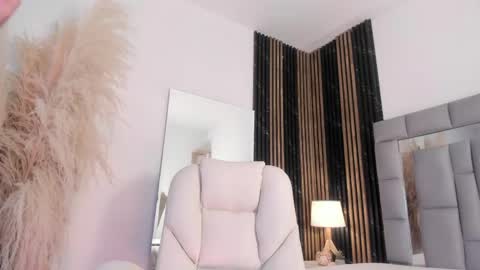 Amaia  online show from April 15, 2026, 7:10 pm