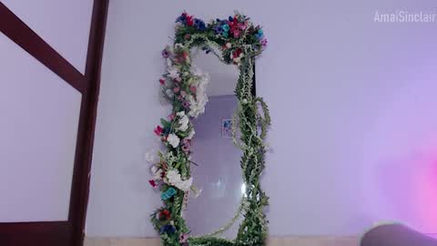 Amai  Sinclair  online show from January 13, 2025, 9:08 am