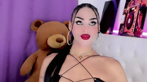 amal_baddel_ online show from April 23, 2026, 1:07 am