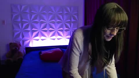 Amalett online show from April 19, 2026, 11:07 pm