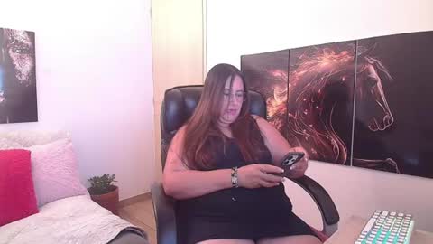 Snapshot of amalia_brunette chatting on July 28, 2026, 7:50 pm AMALIA online show from July 28, 2026, 7:50 pm