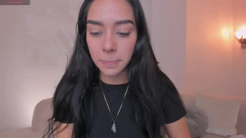 Amalia cruss online show from April 20, 2026, 9:27 pm