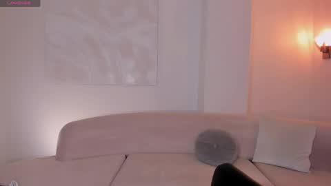 Amalia cruss online show from April 21, 2026, 1:53 am