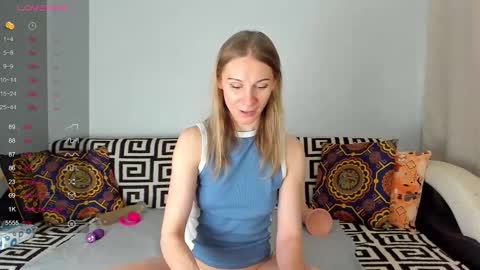 Amalia online show from November 20, 2025, 8:03 am