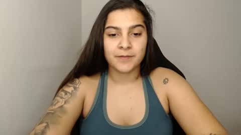 Snapshot of amanda5star chatting on January 30, 2025, 1:22 am The queen of the biceps online show from January 30, 2025, 1:22 am