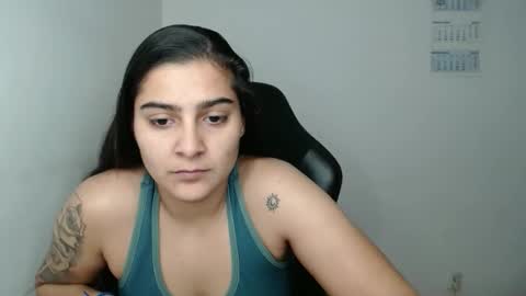 Snapshot of amanda5star chatting on November 22, 2025, 4:50 pm The queen of the biceps online show from November 22, 2025, 4:50 pm