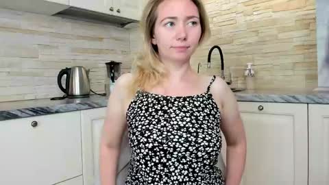 Amanda   insta amanda    grey online show from June 9, 2026, 4:07 pm