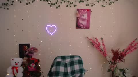 Snapshot of amanda_bright_ chatting on May 6, 2026, 10:42 am amanda_bright_ online show from May 6, 2026, 10:42 am