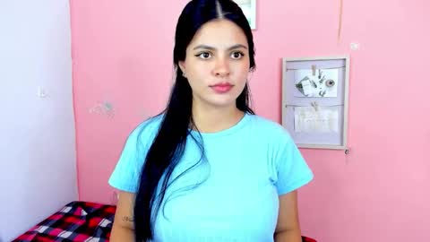 Thalia online show from September 24, 2025, 3:43 am