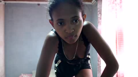 Snapshot of amandaerotic chatting on June 15, 2026, 9:33 am amandaerotic online show from June 15, 2026, 9:33 am