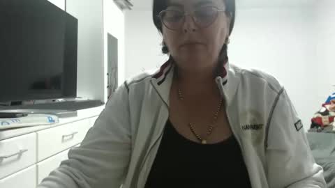 Anda online show from November 6, 2025, 8:54 pm