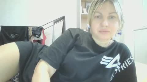 AmandaSexyyLA online show from December 1, 2025, 7:13 am