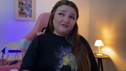 Amandha online show from December 22, 2025, 2:36 pm