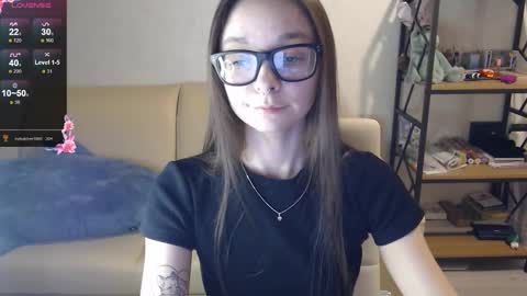 Snapshot of amaneli chatting on December 2, 2024, 2:41 pm Mila online show from December 2, 2024, 2:41 pm