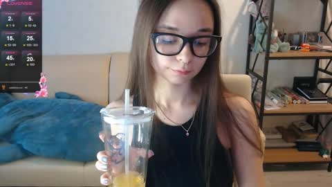 Snapshot of amaneli chatting on December 7, 2024, 12:56 pm Mila online show from December 7, 2024, 12:56 pm