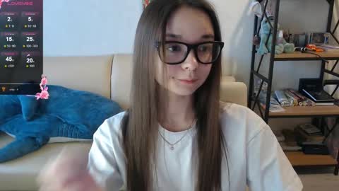 Snapshot of amaneli chatting on December 11, 2024, 11:30 am Mila online show from December 11, 2024, 11:30 am