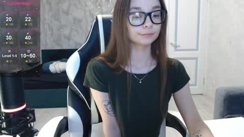 Snapshot of amaneli chatting on February 6, 2025, 2:15 pm Mila online show from February 6, 2025, 2:15 pm