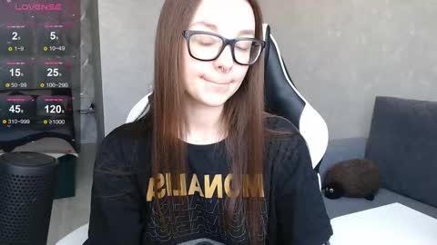 Snapshot of amaneli chatting on March 8, 2025, 12:41 pm Mila online show from March 8, 2025, 12:41 pm