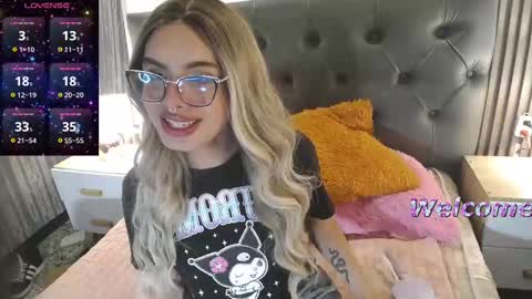 amapola_hs online show from September 22, 2025, 10:23 pm