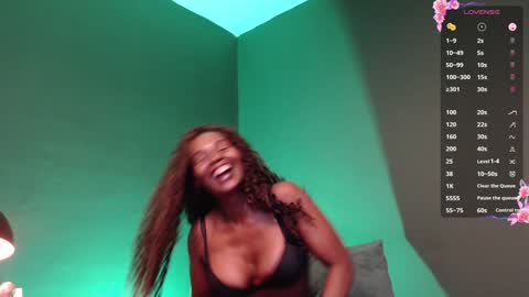 luna online show from January 29, 2025, 8:35 pm