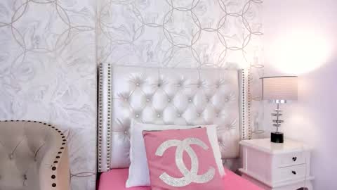 amara_rousse online show from February 20, 2026, 11:43 am