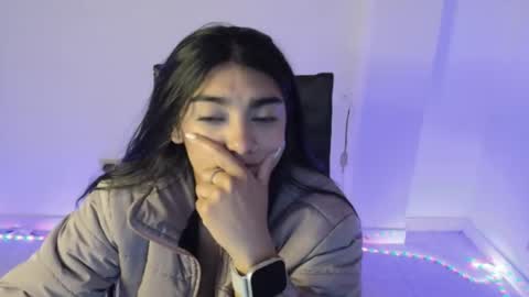 amara_silk online show from April 23, 2026, 2:46 am