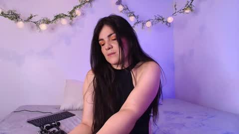 Amara Vega  online show from January 11, 2026, 11:48 am