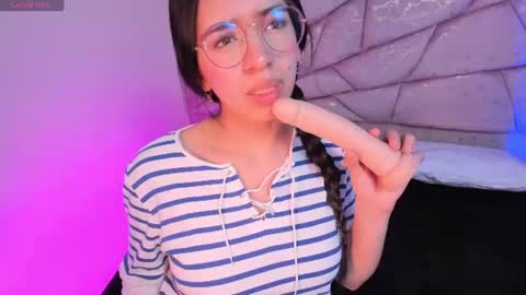 amara velle  online show from June 11, 2026, 1:20 pm
