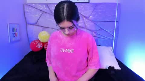 amara velle  online show from June 30, 2026, 12:17 pm