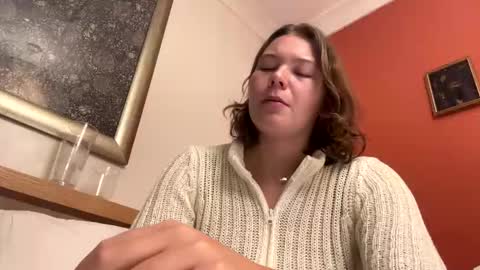 Snapshot of amaraelise chatting on January 14, 2025, 11:05 pm Amara Elise online show from January 14, 2025, 11:05 pm