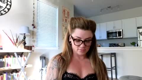 Amara Jezebel online show from September 23, 2025, 12:13 am